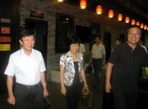 市藥監(jiān)局局長魏鵬程來我公司調研