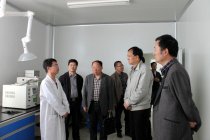 省藥監(jiān)局紀(jì)檢組長端木義生一行來景岳堂藥業(yè)公